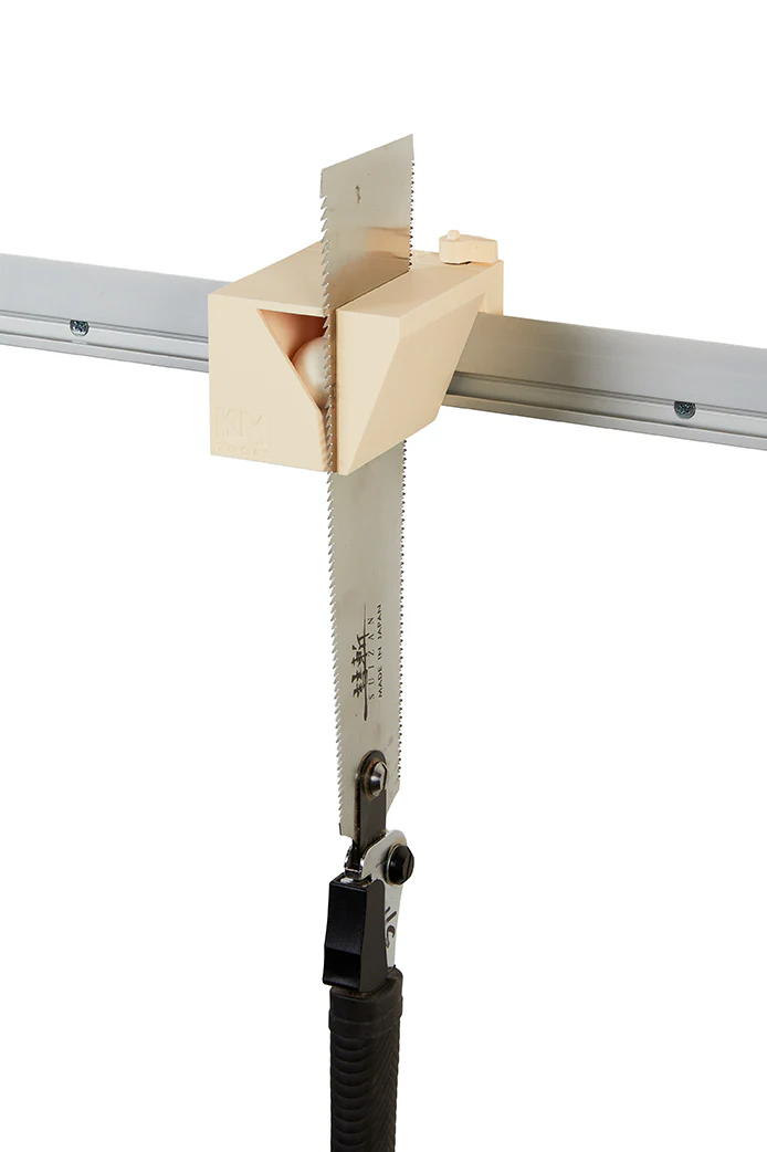 Gravity Saw Till