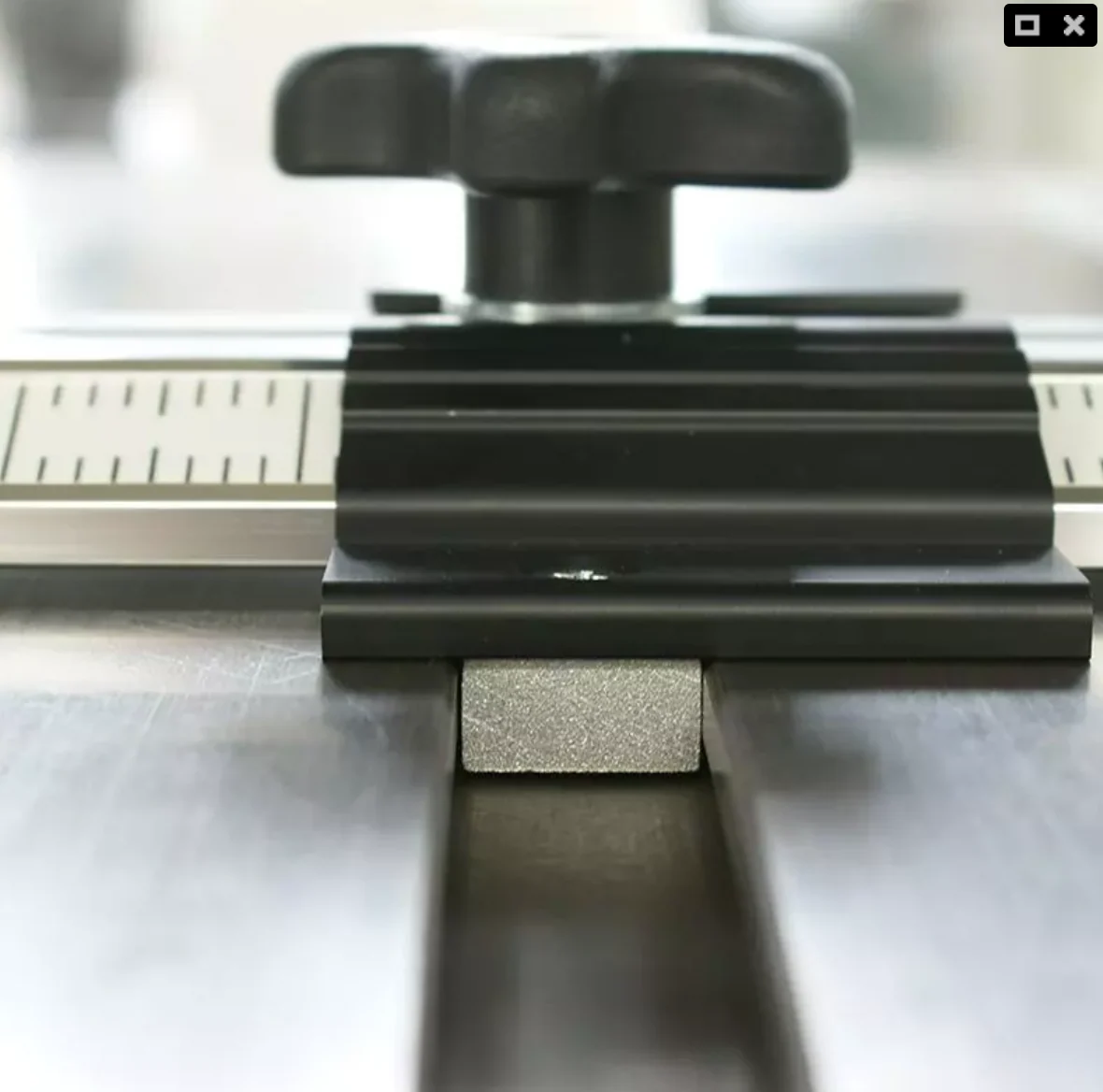 Thin Rip Table Saw Jig - Image 3