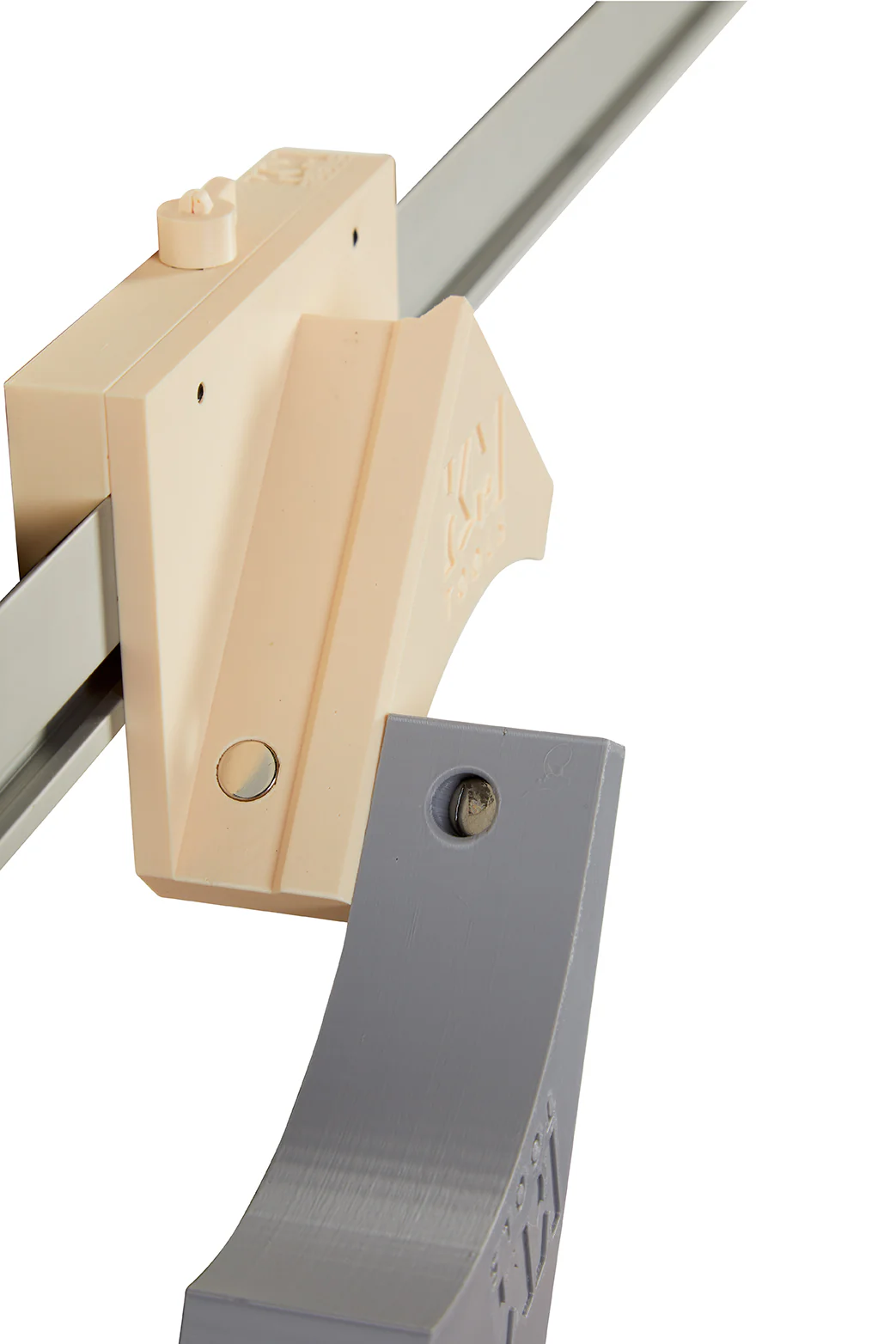 Universal Magnetic Combination Square Holder - Image 3